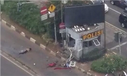 خبرگزاری فارس: چندین انفجار پایتخت اندونزی را به لرزه درآورد/دستکم۷ نفر کشته شدند/اندونزی به حالت آماده‌باش درآمد/انفجار هفتم هم به وقوع پیوست+تصاویر