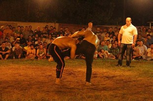 ۱۳۹۶۰۴۱۹۰۰۱۱۴۳_Test_PhotoH